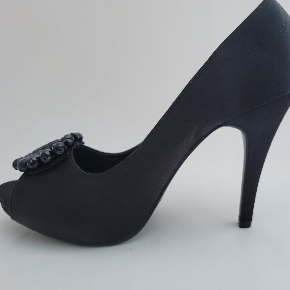 Apt 9 Black Heels Women's 8 Satin Rhinestone Flower Peep Toe Stiletto Shoes NWOB